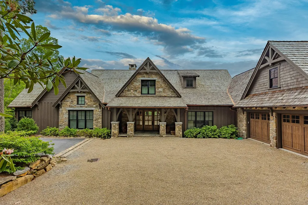 2068 High Mountain Drive Cashiers NC 28717