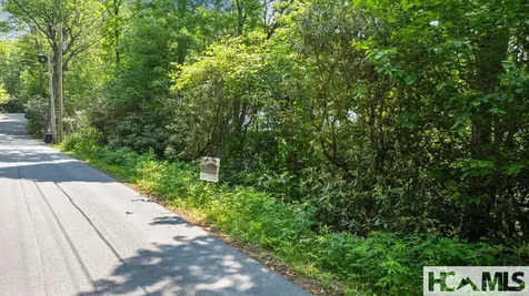 30/31 Sherwood Forest Road Highlands NC 28741