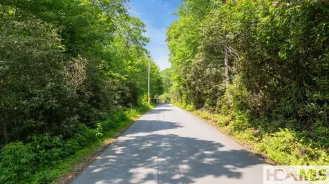 30/31 Sherwood Forest Road Highlands NC 28741