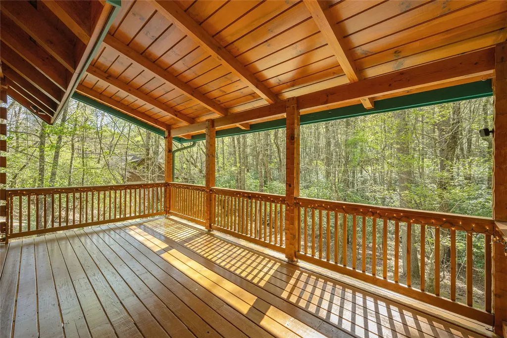 867 Buckberry Drive Sapphire NC 28774