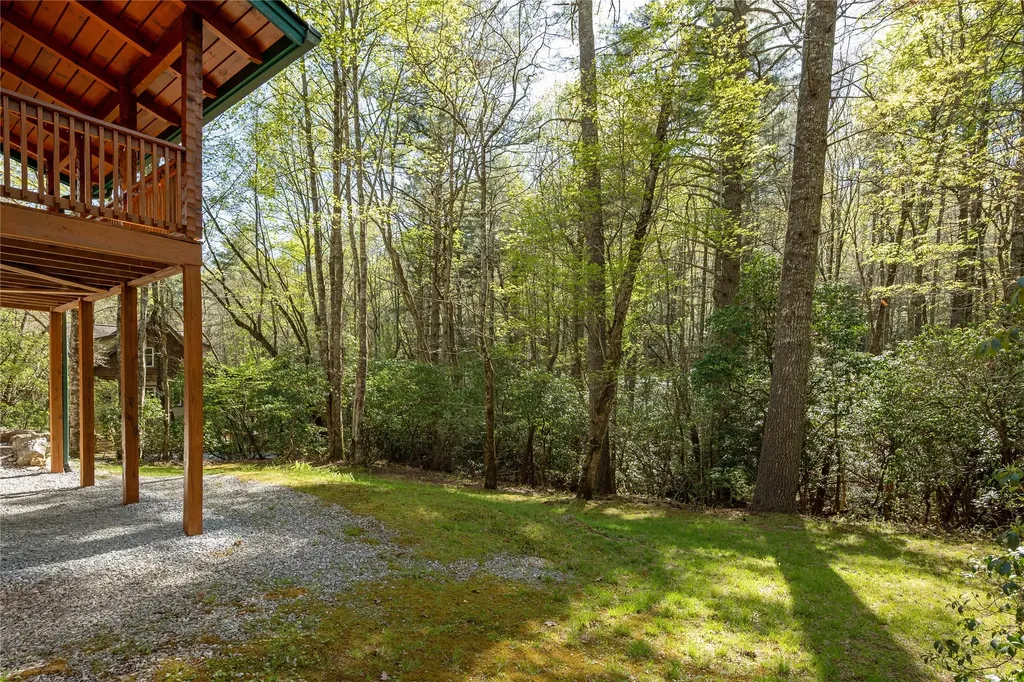 867 Buckberry Drive Sapphire NC 28774