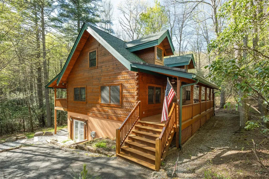867 Buckberry Drive Sapphire NC 28774