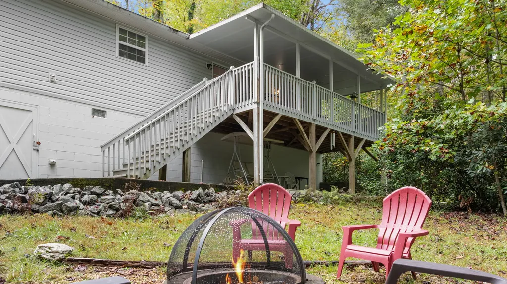 115 Juniper Court Sapphire NC 28774