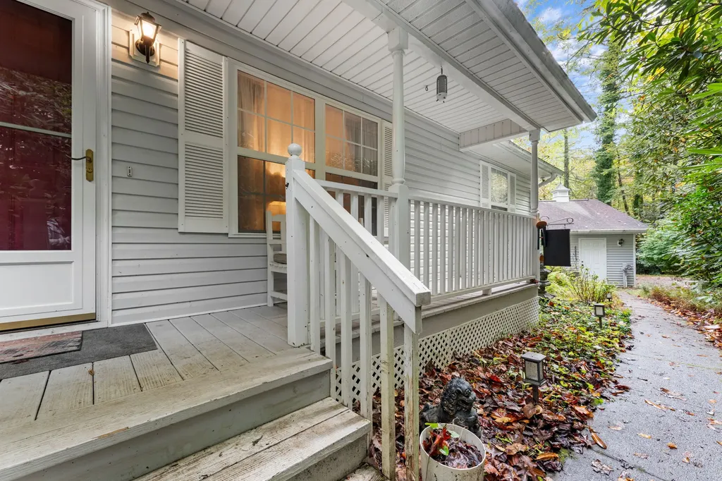 115 Juniper Court Sapphire NC 28774