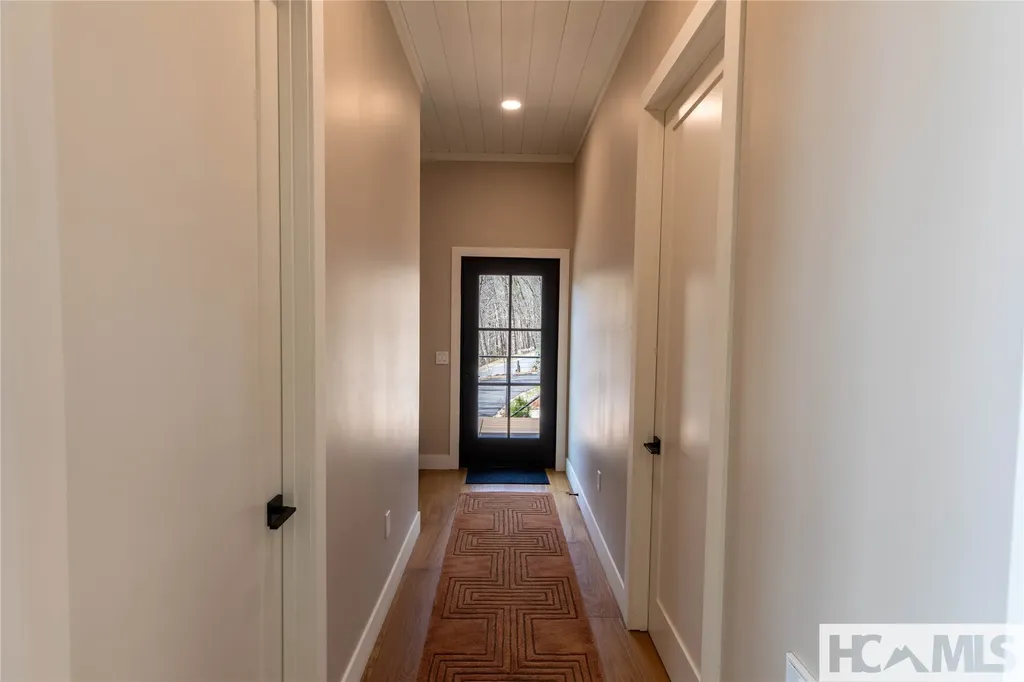 27 Shortoff Spring Road Highlands NC 28741