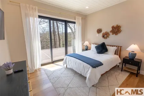 27 Shortoff Spring Road Highlands NC 28741