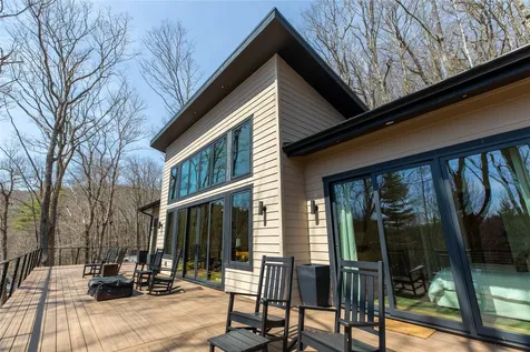 27 Shortoff Spring Road Highlands NC 28741