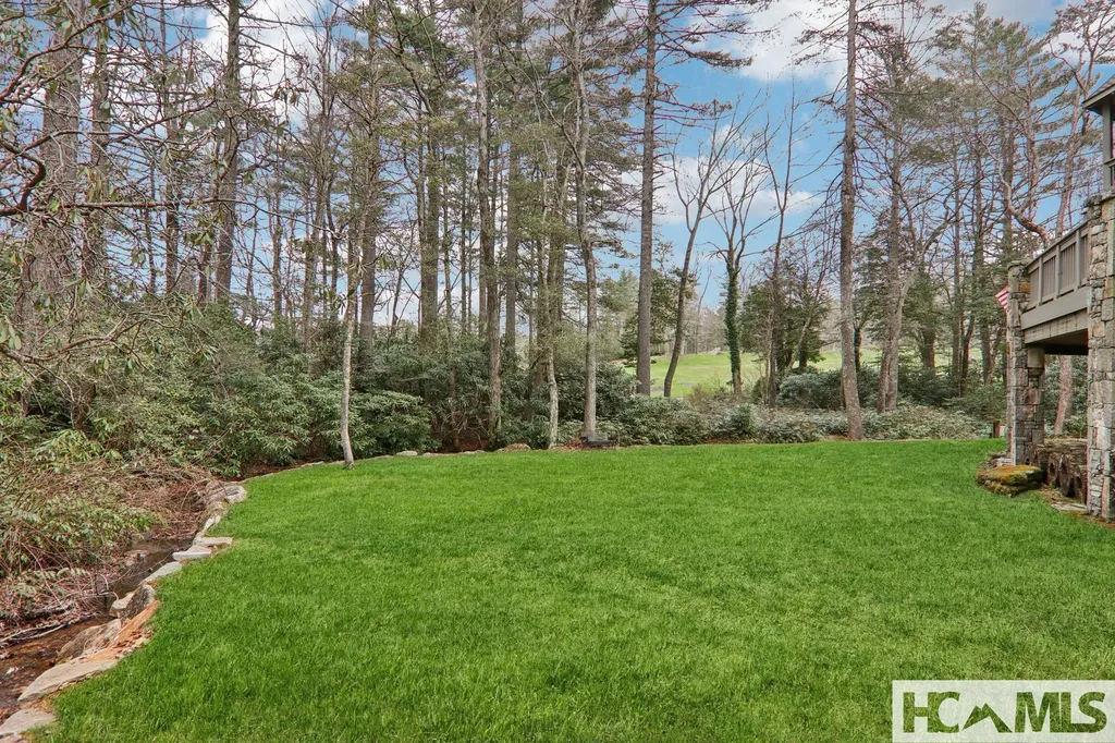 46 Mills Creek Drive Lake Toxaway NC 28747