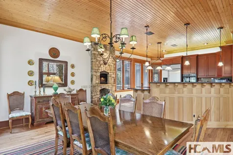 46 Mills Creek Drive Lake Toxaway NC 28747