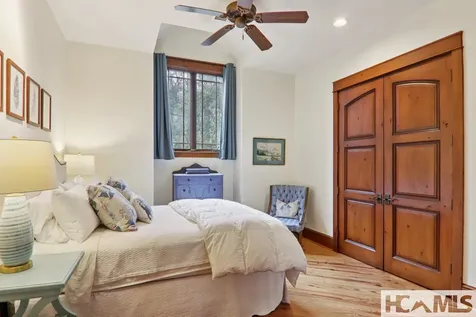 46 Mills Creek Drive Lake Toxaway NC 28747
