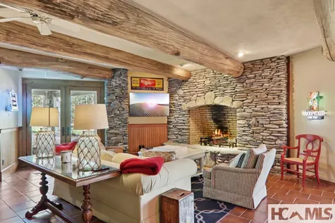 46 Mills Creek Drive Lake Toxaway NC 28747