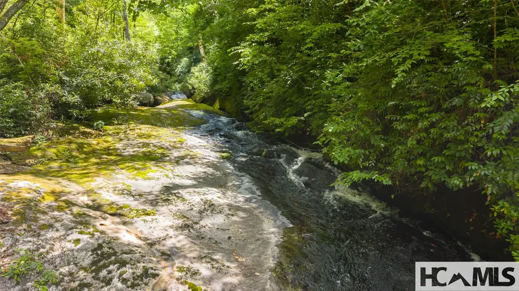 Lt 11 Nashs Knoll Cashiers NC 28717