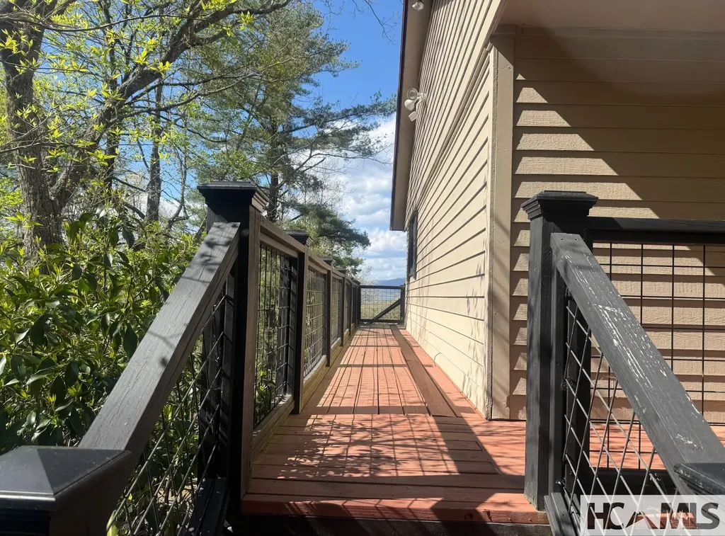 78 Highland Drive Lake Toxaway NC 28747