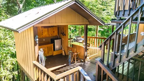 494 Lazy Lane Whittier NC 28789