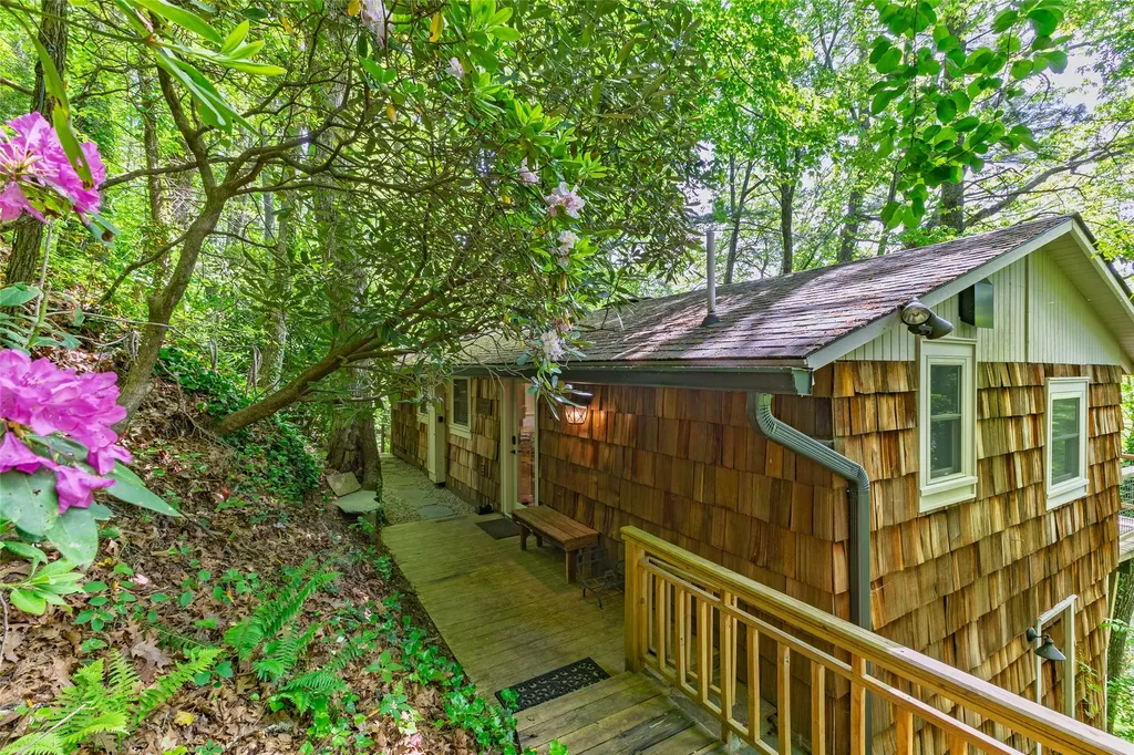 205 Chowan Drive Highlands NC 28741