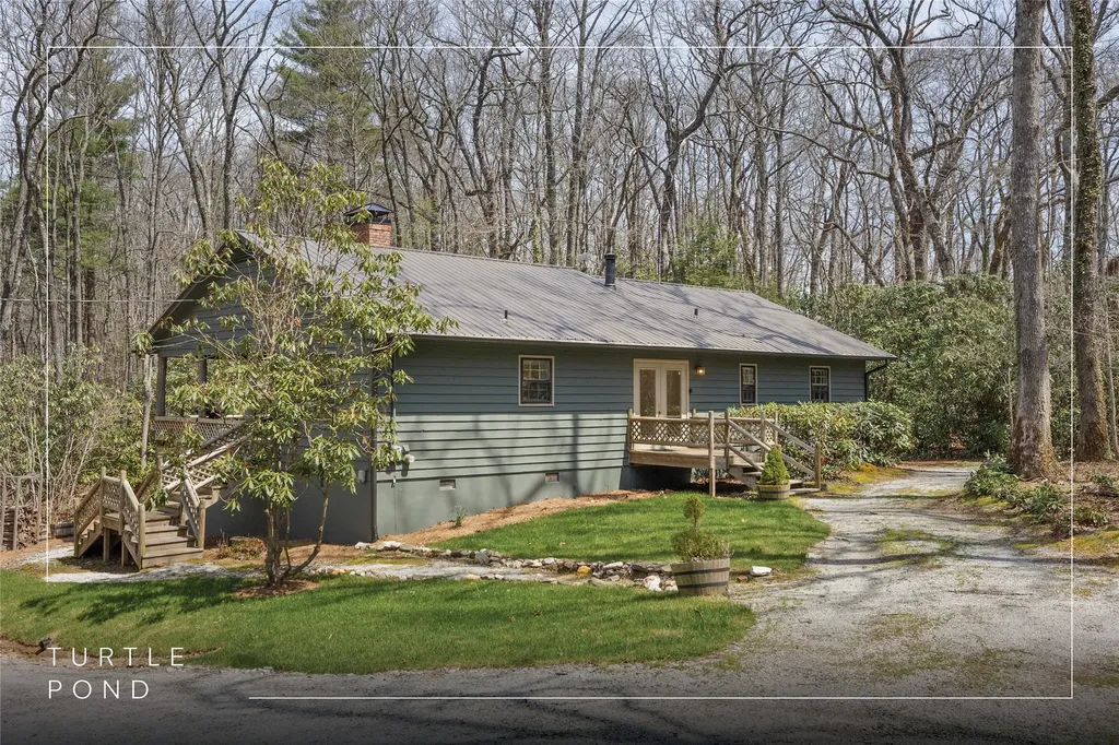 255 Turtle Pond Road Highlands NC 28741