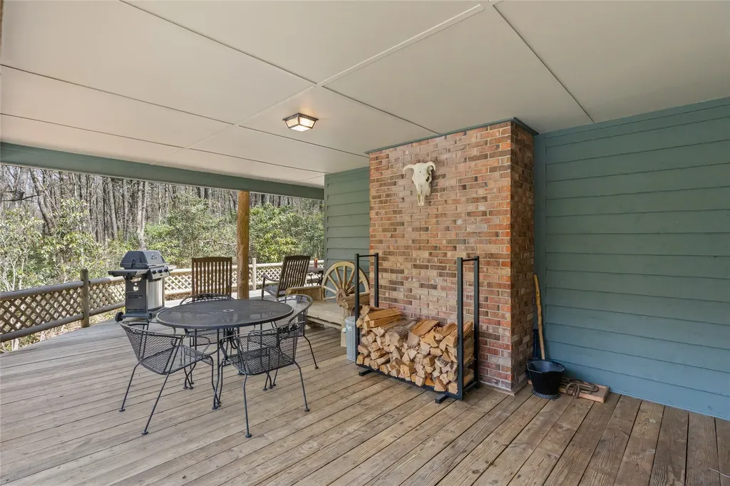 255 Turtle Pond Road Highlands NC 28741