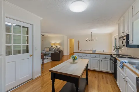 255 Turtle Pond Road Highlands NC 28741