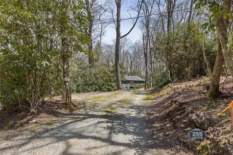 255 Turtle Pond Road Highlands NC 28741