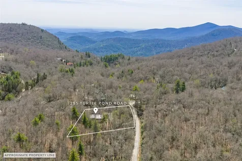 255 Turtle Pond Road Highlands NC 28741