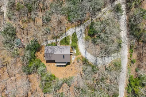 255 Turtle Pond Road Highlands NC 28741