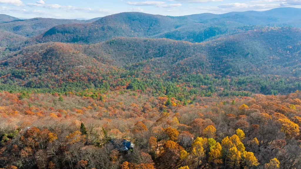 1764 Retreat Lane Highlands NC 28741