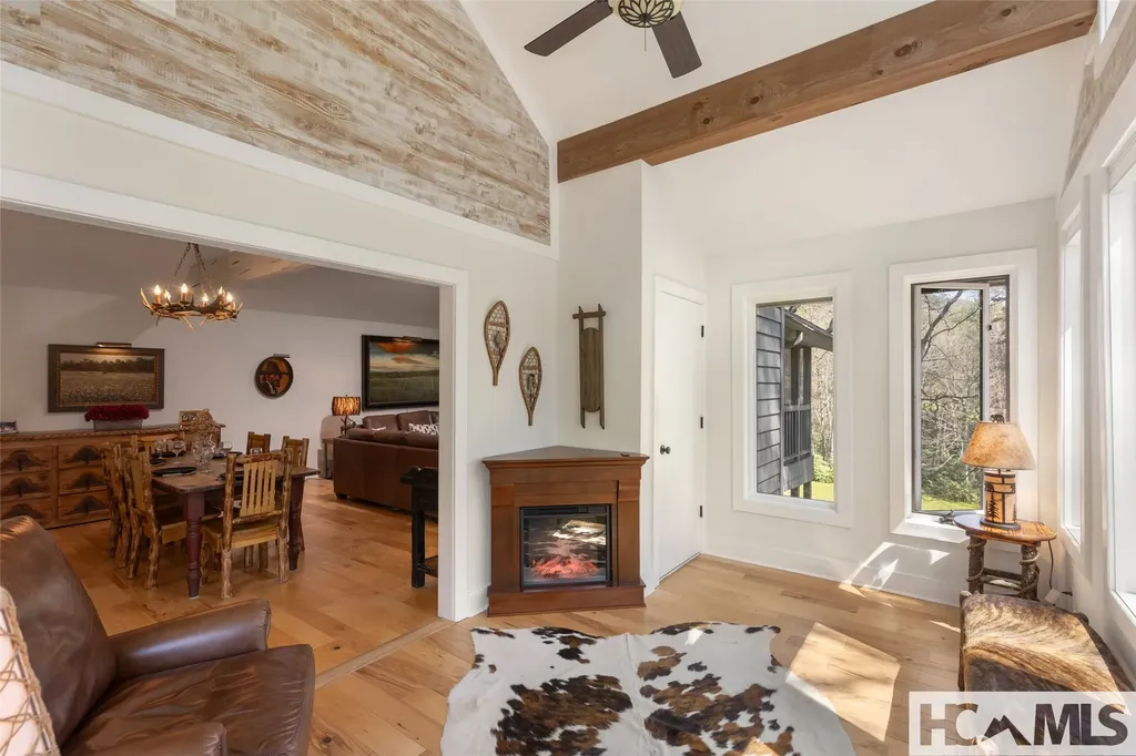 111 River Park Villas Drive Sapphire NC 28774