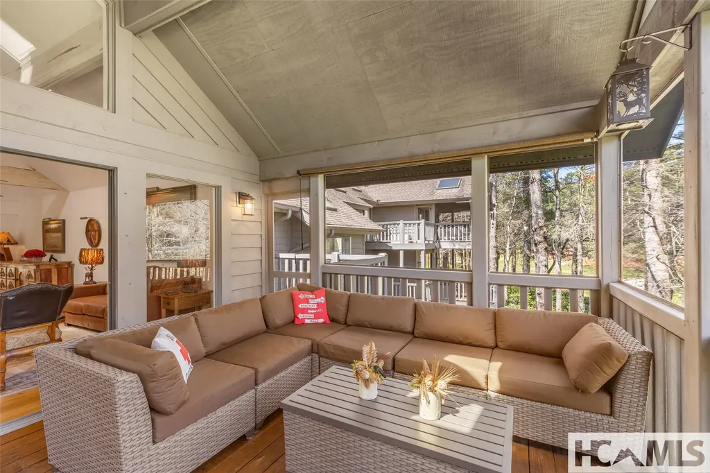 111 River Park Villas Drive Sapphire NC 28774