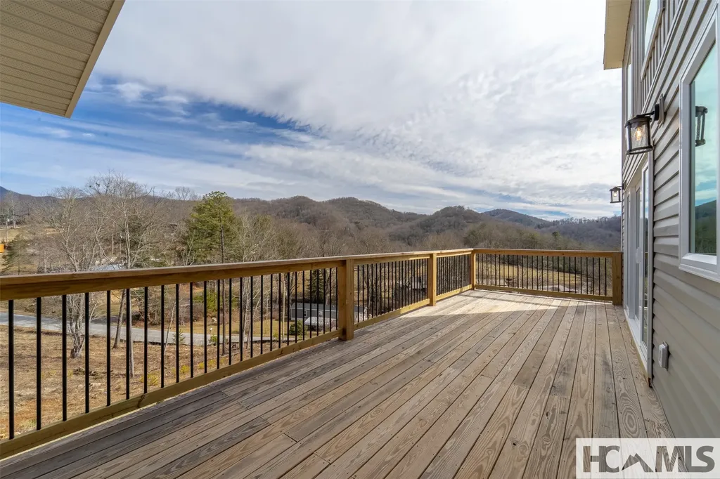 1012 Sols Creek Church Road Tuckasegee NC 28783