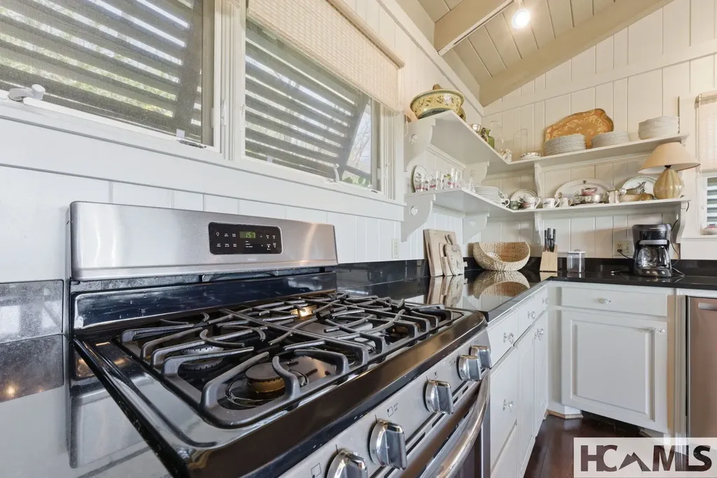 172 Dogwood Drive Highlands NC 28741