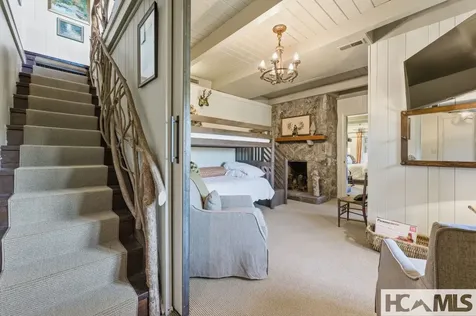172 Dogwood Drive Highlands NC 28741