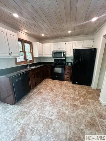 1752 Black Oak Drive Sapphire NC 28774