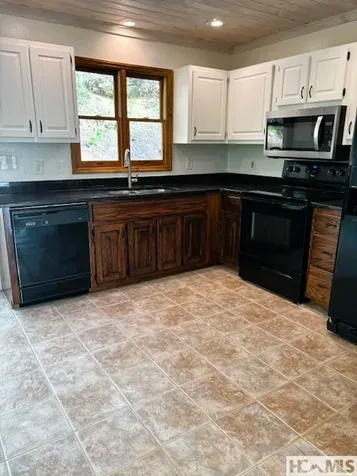 1752 Black Oak Drive Sapphire NC 28774