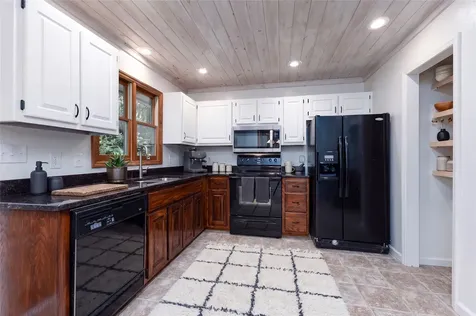 1752 Black Oak Drive Sapphire NC 28774