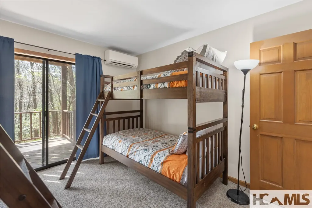 46 Poplar Court Sapphire NC 28774
