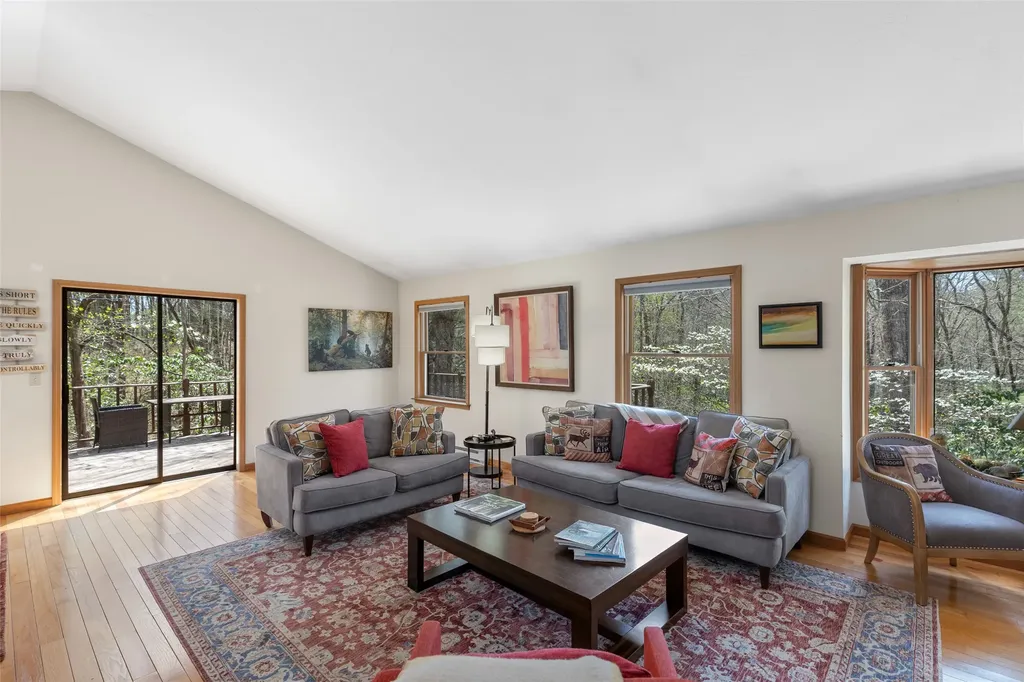 46 Poplar Court Sapphire NC 28774