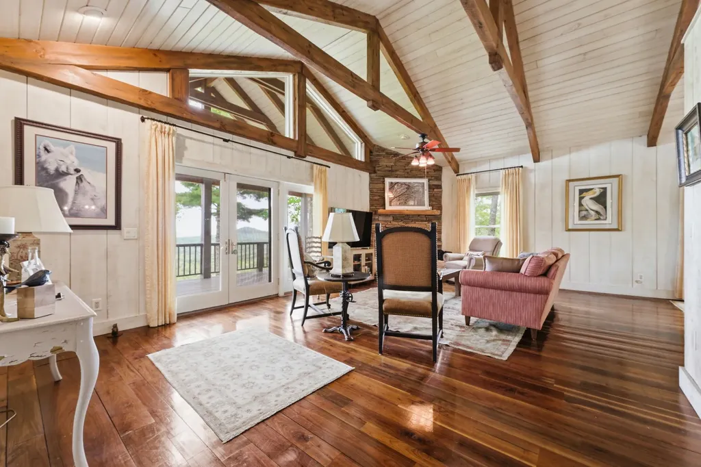 262 Trillium Court Sapphire NC 28774