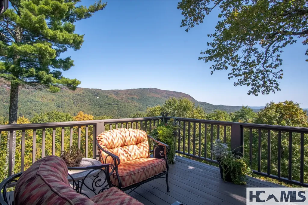 262 Trillium Court Sapphire NC 28774