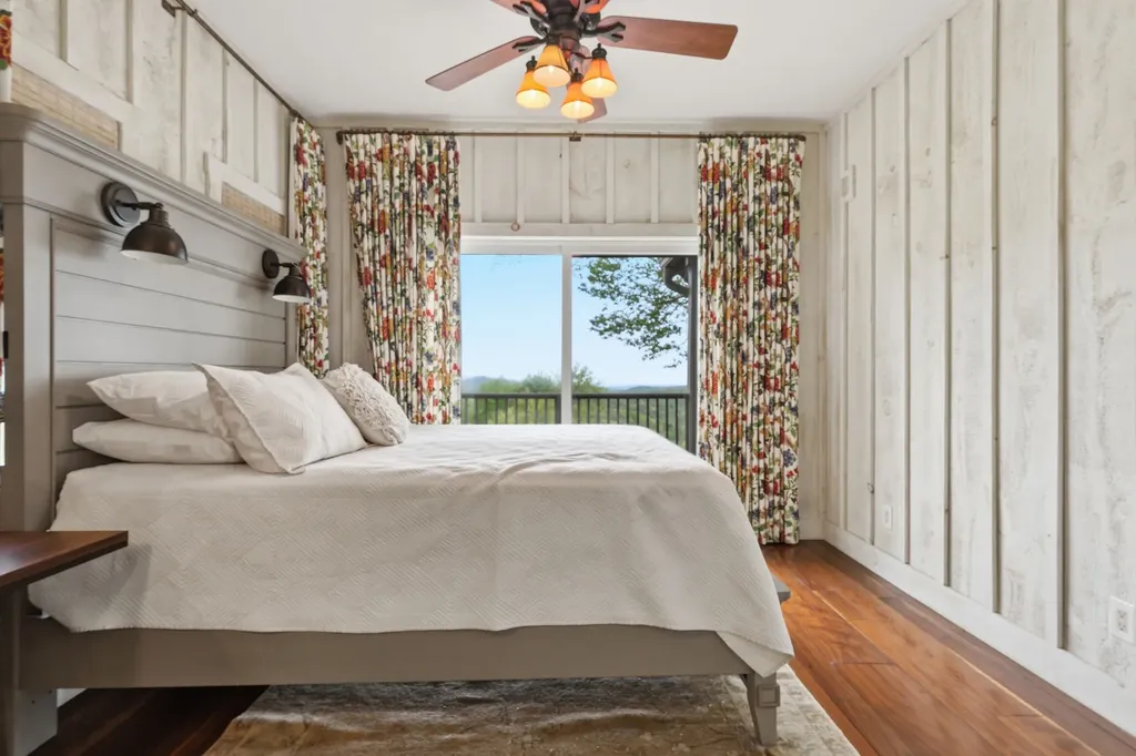 262 Trillium Court Sapphire NC 28774