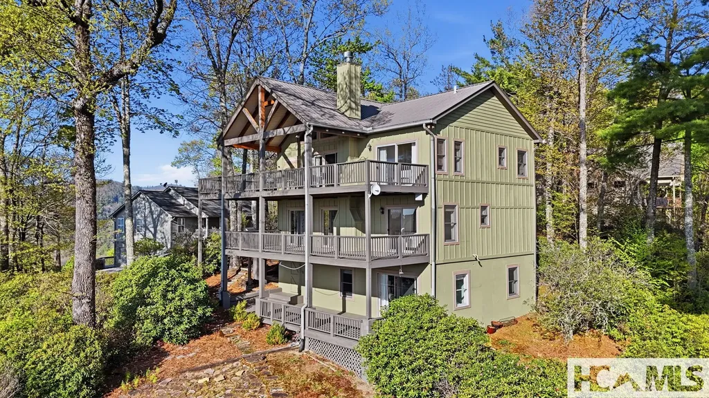 262 Trillium Court Sapphire NC 28774