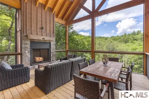 1086 Roaming Road Glenville NC 28736