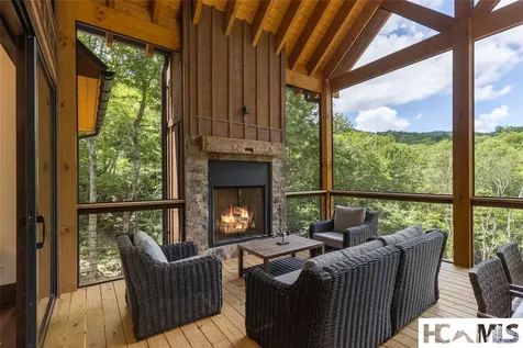 1086 Roaming Road Glenville NC 28736