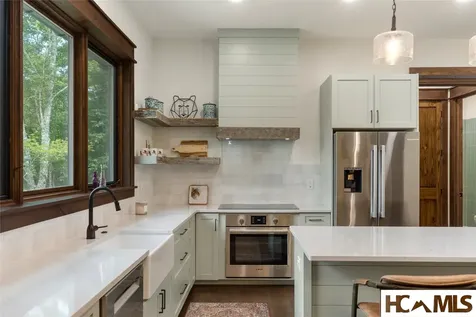 1086 Roaming Road Glenville NC 28736