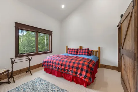 1086 Roaming Road Glenville NC 28736