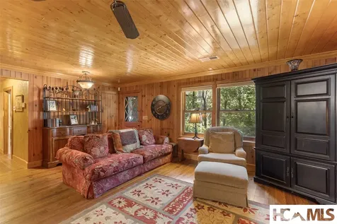 701 Foreman Road Highlands NC 28741