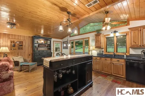 701 Foreman Road Highlands NC 28741