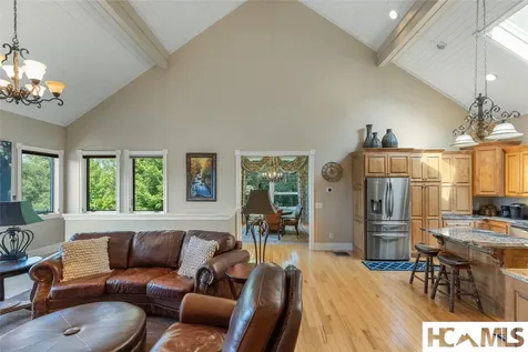 111B Rue De Provence Glenville NC 28736