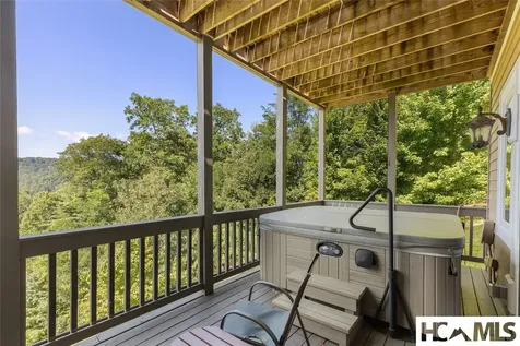 111B Rue De Provence Glenville NC 28736