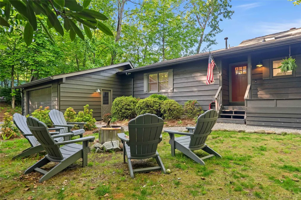 233 Narrows Road Sapphire NC 28774