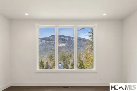95 Sanctuary View Trail Cashiers NC 28741